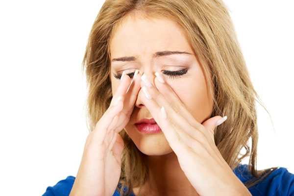 Viêm mũi dị ứng và viêm mũi thông thường có điểm gì khác nhau?